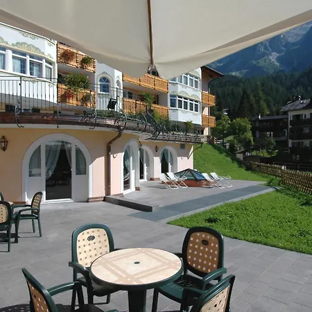 Aparthotel Pez Gajard
