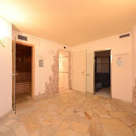 Pez Gajard Aparthotel 3*