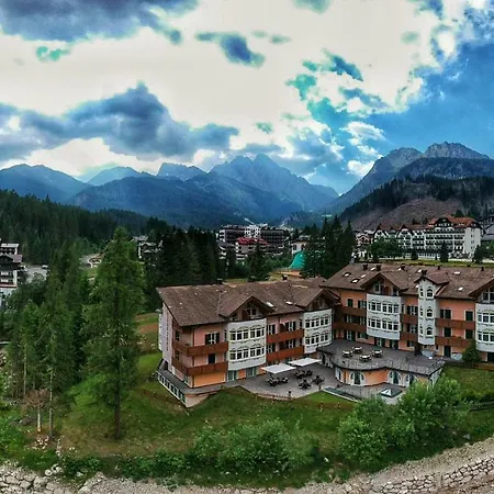 Pez Gajard Aparthotel